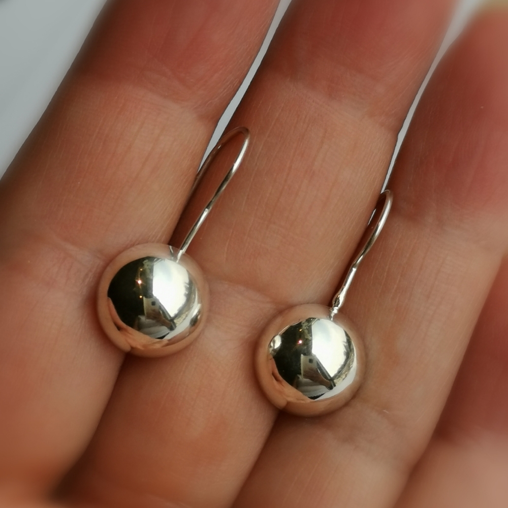 Sterling silver half ball bead earrings 🆕 - Picture 7 of 8